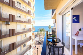 El Yate in front of the sea by 10ToSea, Fuengirola